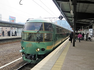 ゆふいんの森号