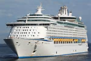 大型クルーズ船